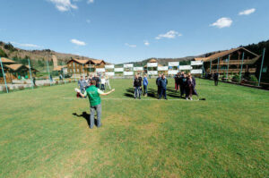 команда и командообразование